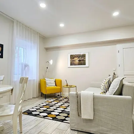 Stylist 1 Bd By Hostlovers Apartment